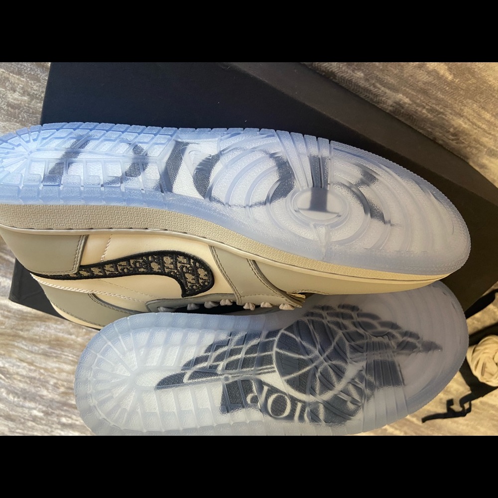 Dior Nike Air Jordan 1 - Picture 9 of 11